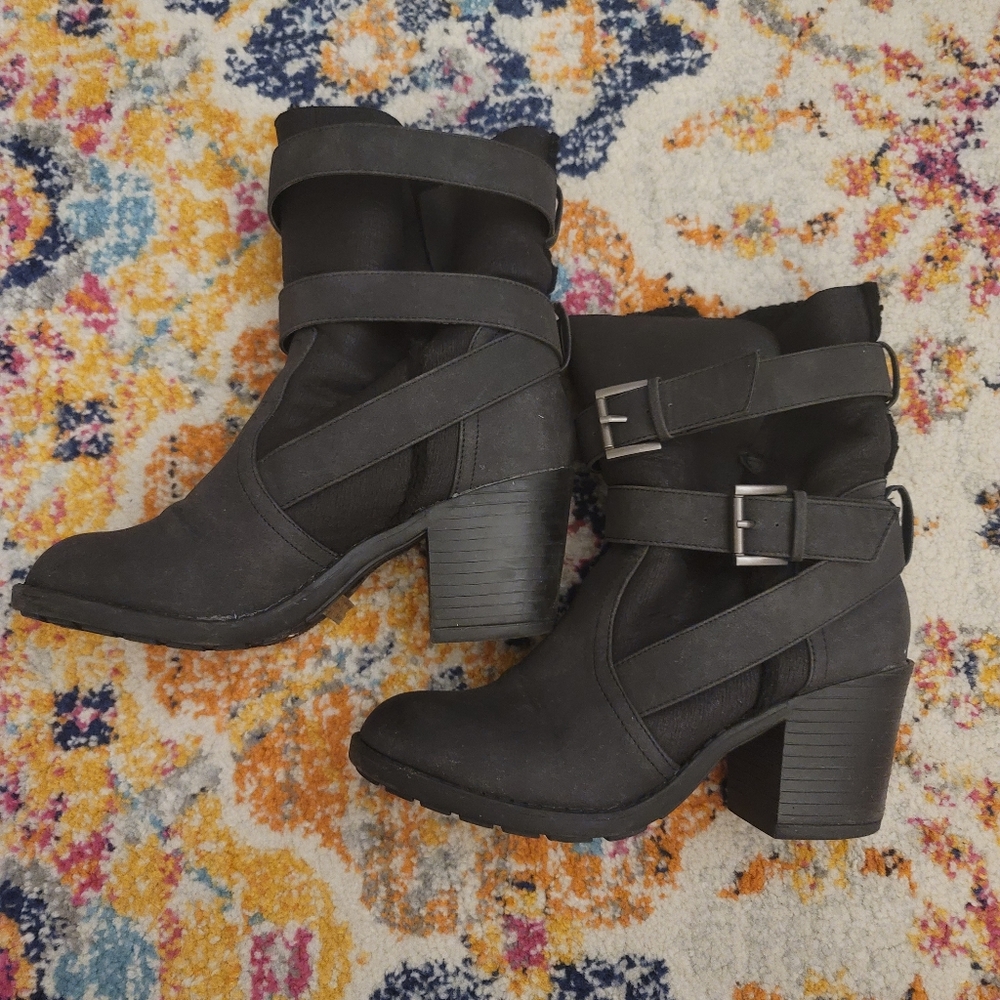 Woman's Boot